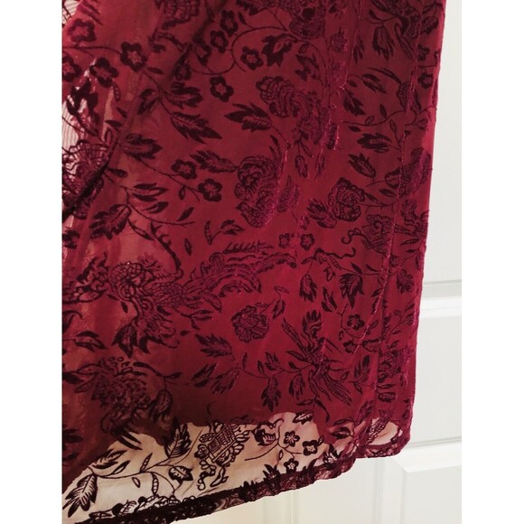 JUNIORS DRESS SPEECKLESS SIZE M SLEEVELESS BURGANDY VELVET FLORAL PARTY COCKTAL - Picture 7 of 9